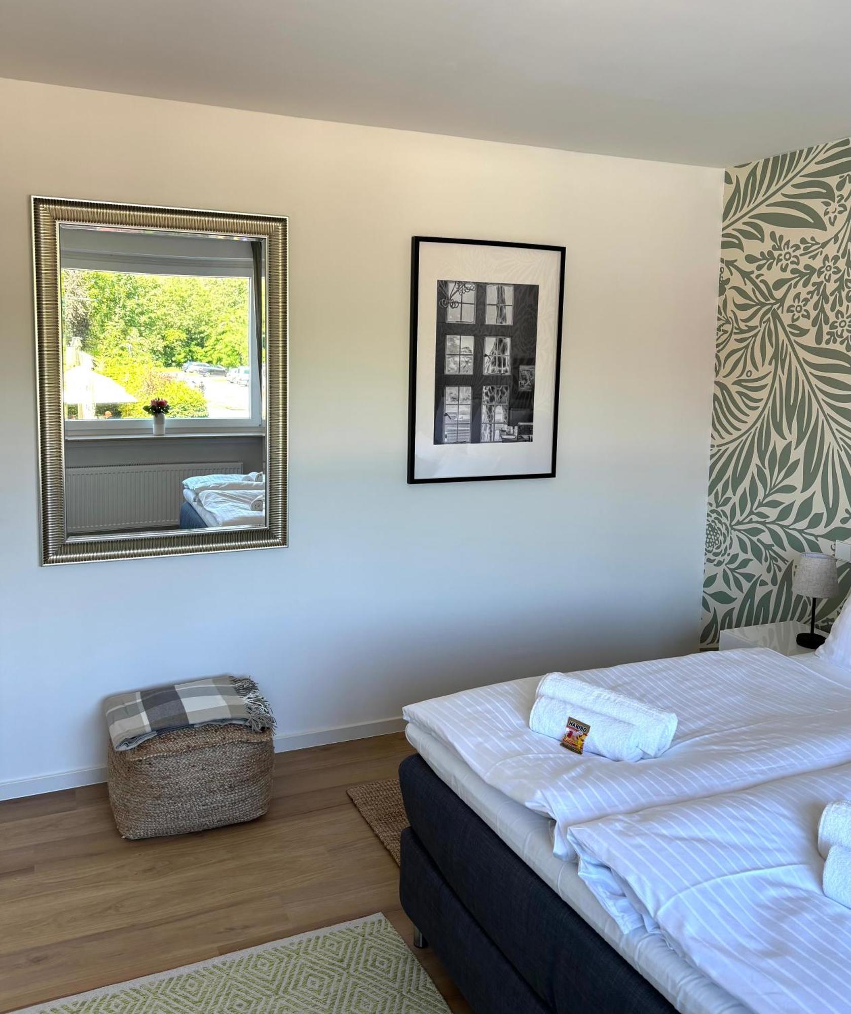 Gesamte Wohnung, Kueche, Parkplatz, Terrasse Bad Bellingen Extérieur photo